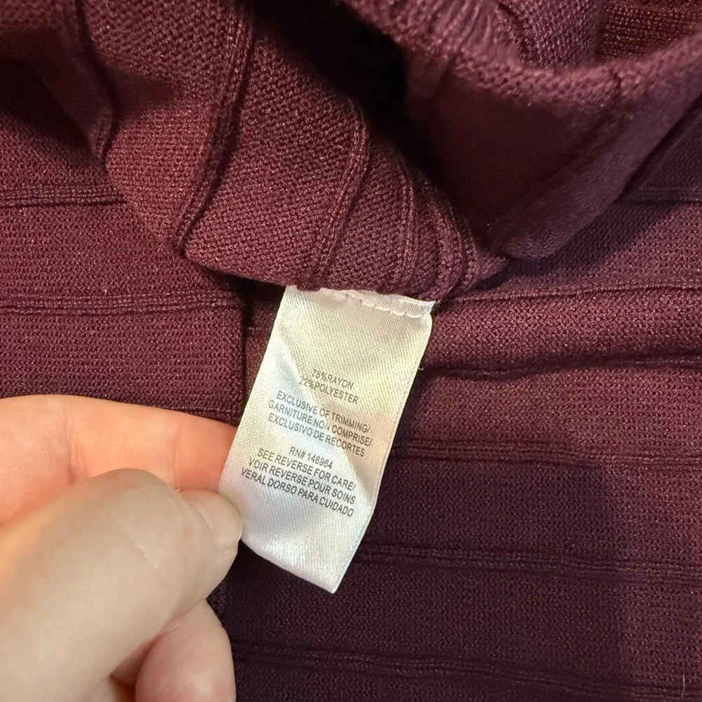 JULIA JORDAN Turtleneck Long Sleeve Rib Midi Sweater Dress In Wine NWT - Picture 5 of 6